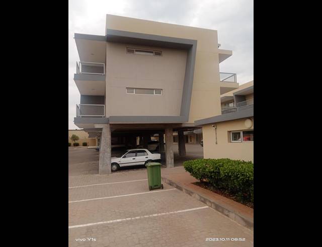 2 BEDROOM TOWNHOUSE FOR SALE IN LAMBTON